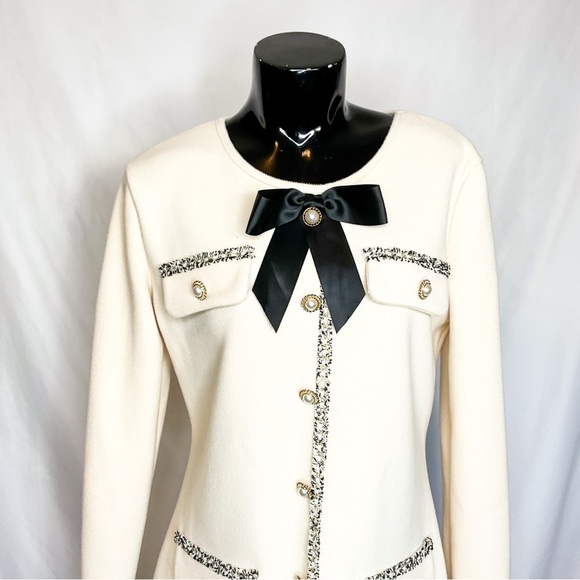 Dresses & Skirts - Elegant Cream Dress with Black Bow & pearl details